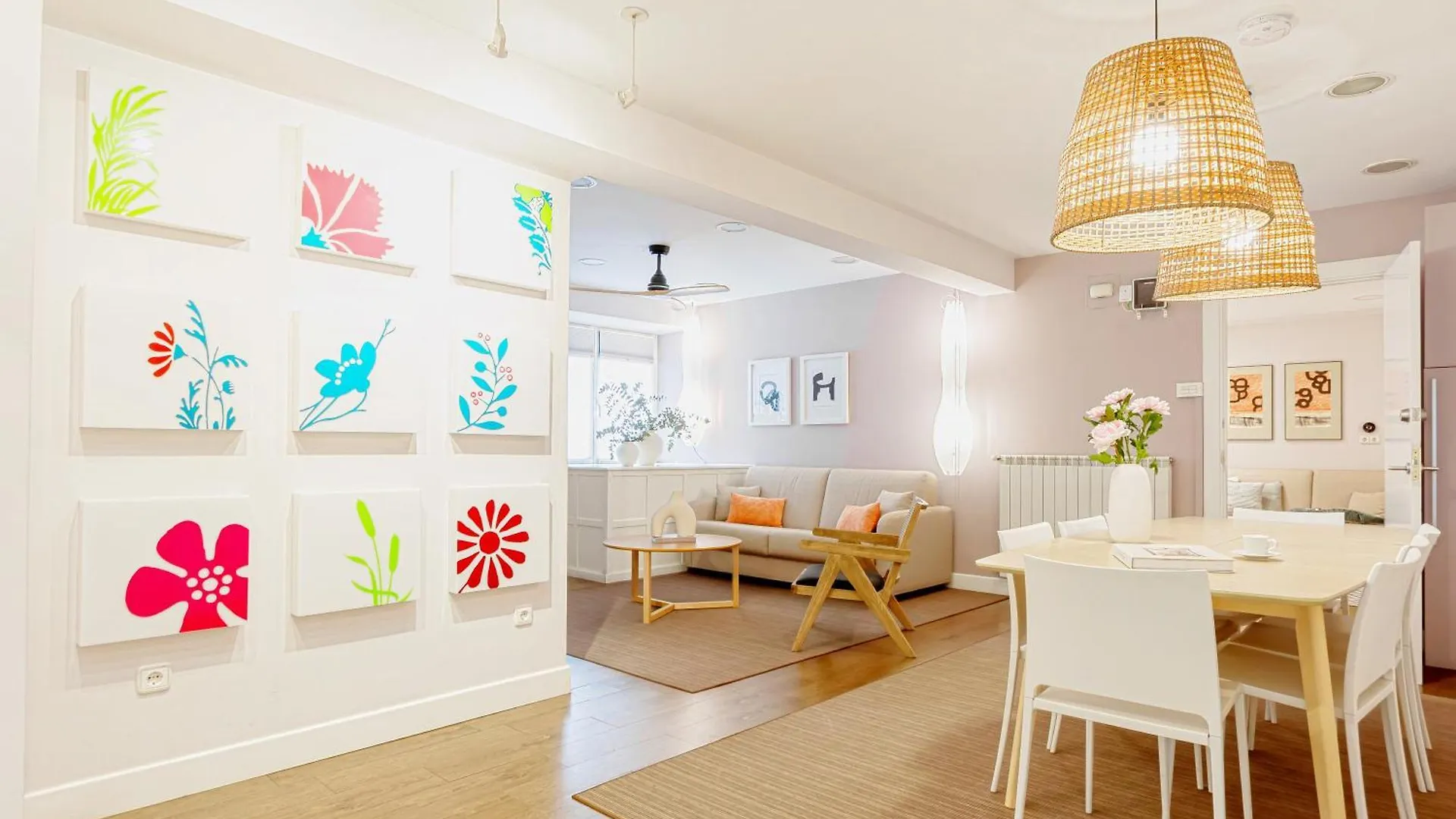 Heart Of San Sebastian⎮Walk Score 99⎮3 Baths