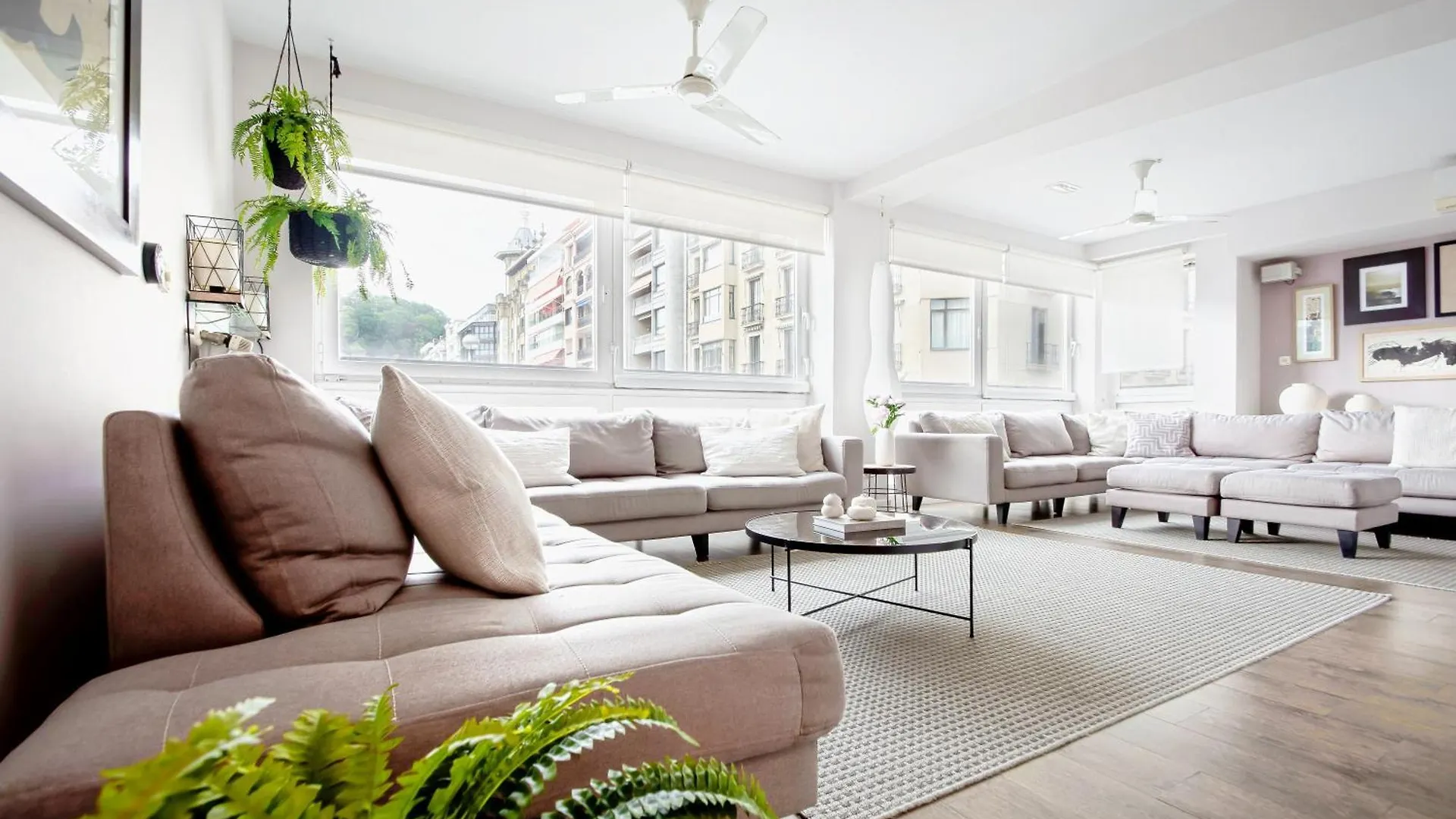 Heart Of San Sebastian⎮Walk Score 99⎮3 Baths Appartement